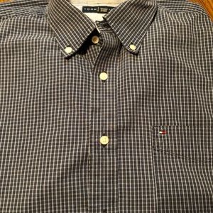 Men’s Tommy Hilfiger dress shirt